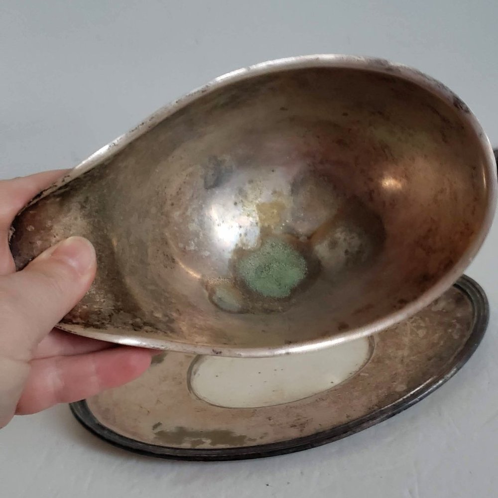 Lot of 2 Vintage SILVER PLATED Gravy Sauce Boat and Tray time patina Silverplate - Picture 11 of 14